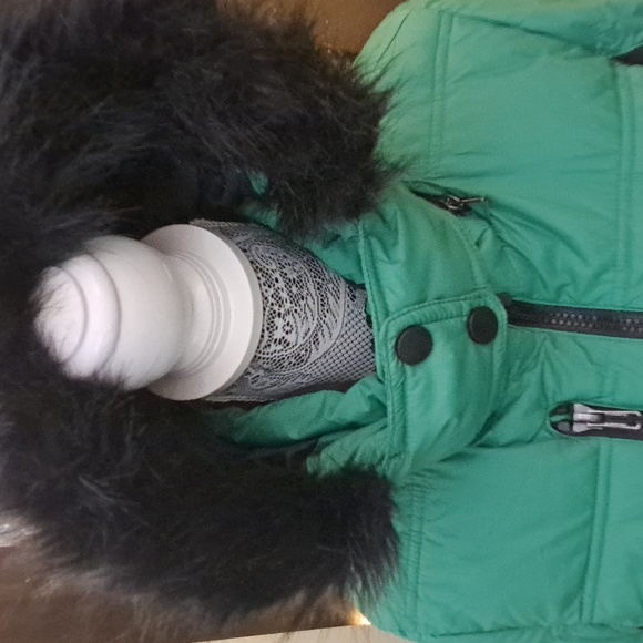 NWT Green w/Black fur Hood Coat SZ XL Perfect for St. PATTY'S DAY - Picture 3 of 5